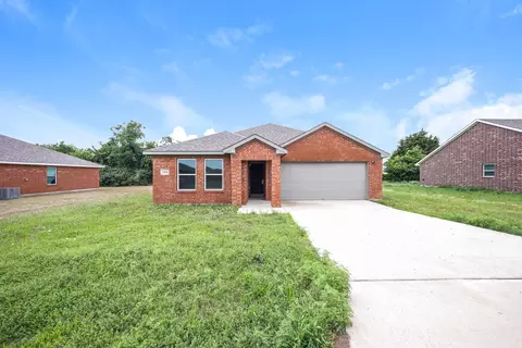 2908 Emma Ln, Mabank, TX 75147