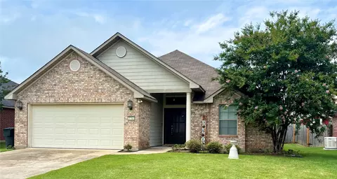 5766 Shannon Dr, Shreveport, LA 71129