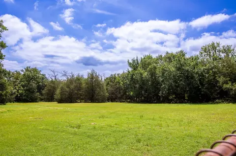 6837 Roberts Ln, Fort Worth, TX 76140