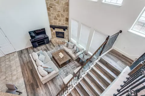 Living - 518 Rustic Ln, Euless, TX 76039 photo 5 of 5
