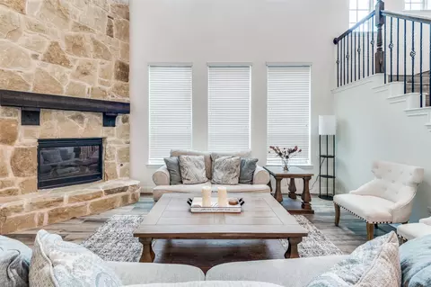 Living - 518 Rustic Ln, Euless, TX 76039 photo 2 of 5