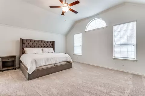Bedroom - 518 Rustic Ln, Euless, TX 76039 photo 4 of 5