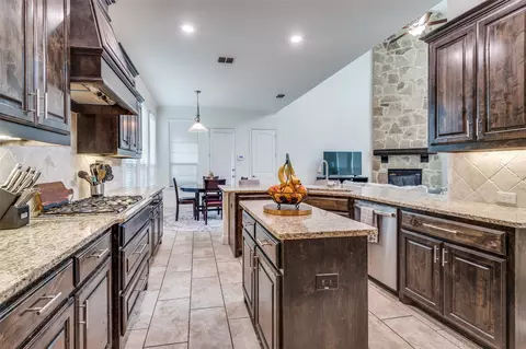 Kitchen - 518 Rustic Ln, Euless, TX 76039 photo 2 of 4