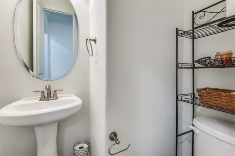 Bath - 518 Rustic Ln, Euless, TX 76039 photo 2 of 6