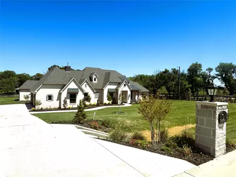 Exterior - 9604 Hester Ln, Argyle, TX 76226 photo 3 of 10