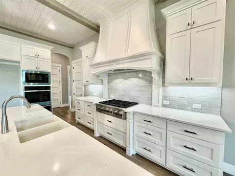 Kitchen - 9604 Hester Ln, Argyle, TX 76226 photo 2 of 7