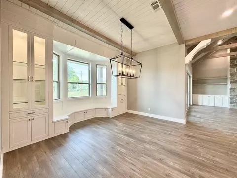 Living - 9604 Hester Ln, Argyle, TX 76226 photo 4 of 6