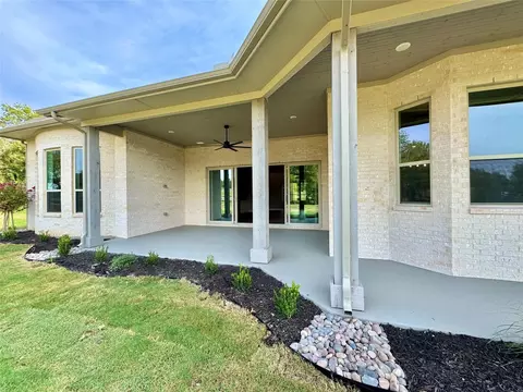 Exterior - 9604 Hester Ln, Argyle, TX 76226 photo 6 of 10