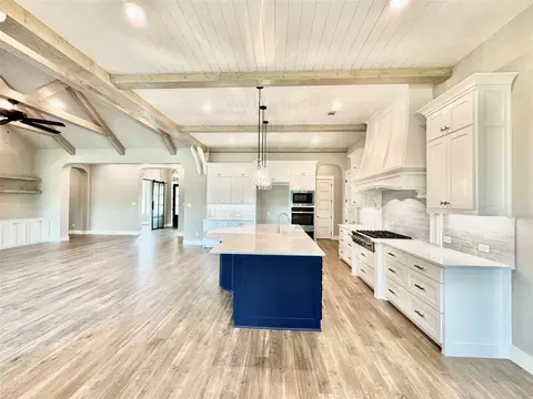 Kitchen - 9604 Hester Ln, Argyle, TX 76226 photo 6 of 7