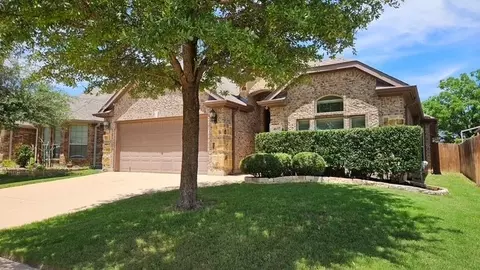 4637 Golden Yarrow Dr, Fort Worth, TX 76244