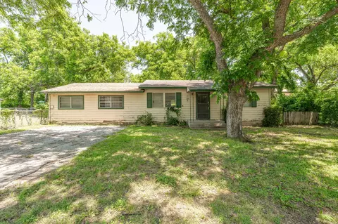 291 N Dale Ave, Stephenville, TX 76401
