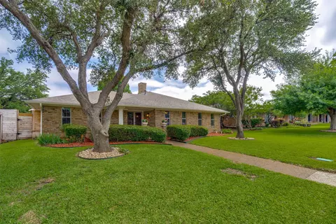 1930 Sussex Dr, Carrollton, TX 75007