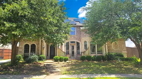 6944 Bridgemarker Dr, Grand Prairie, TX 75054