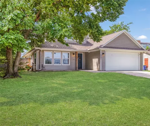9221 White Settlement Rd, White Settlement, TX 76108