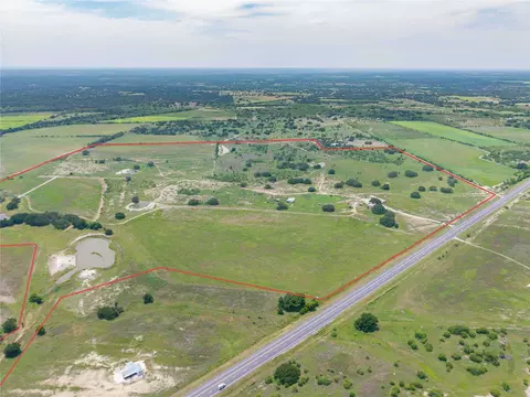 1183 Us Highway 84 Hwy W, Mullin, TX 76864