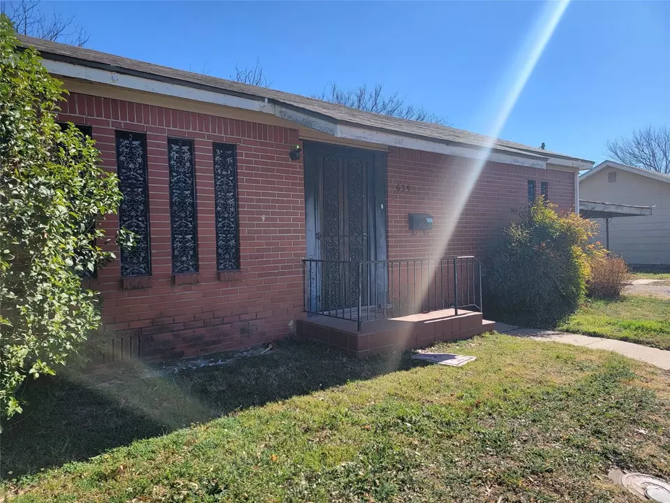 Exterior - 639 Grape St, Abilene, TX 79601 photo 1 of 9