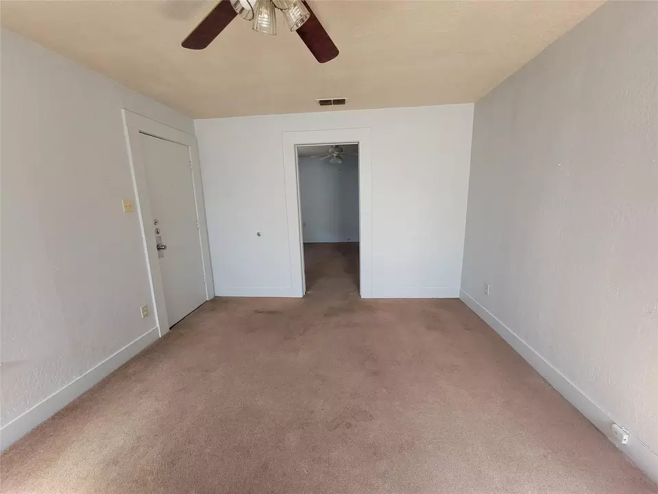 Living - 639 Grape St, Abilene, TX 79601 photo 7 of 7