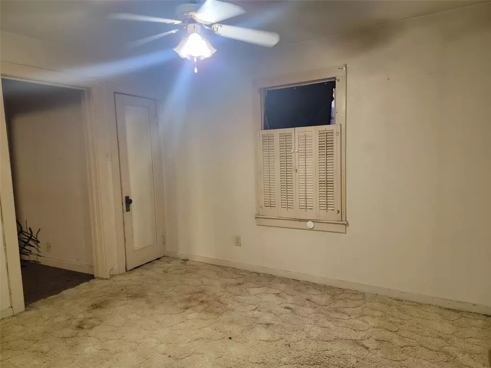 Living - 639 Grape St, Abilene, TX 79601 photo 3 of 7