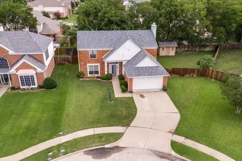 238 Browning Ln, Grand Prairie, TX 75052