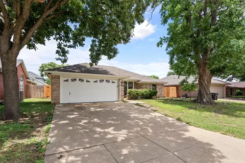 3924 Marsh Ln, Fort Worth, TX 76123
