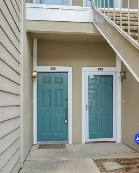 8600 Coppertowne Ln #402, Dallas, TX 75243