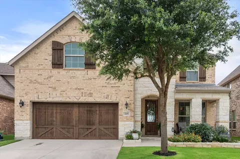 445 Bentley Dr, Midlothian, TX 76065