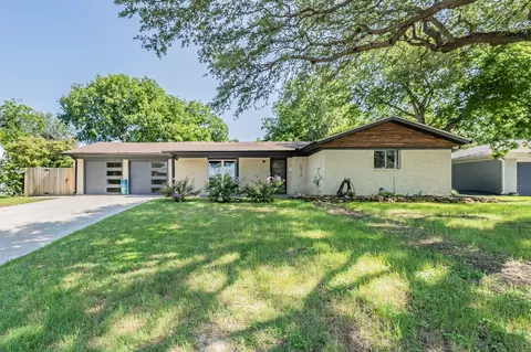 6812 Cumberland Rd, Fort Worth, TX 76116