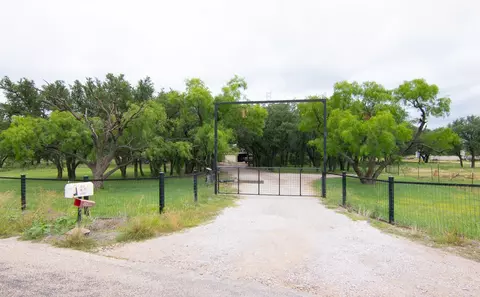 1050 County Road 135, Brownwood, TX 76801