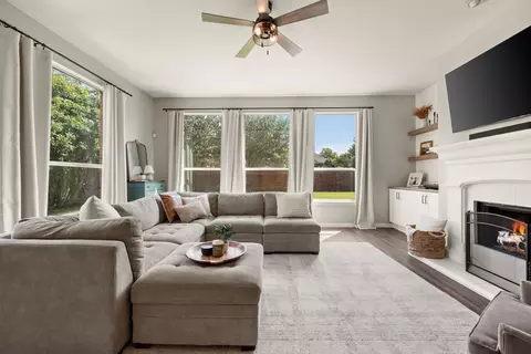 5153 Comstock Cir, Fort Worth, TX 76244