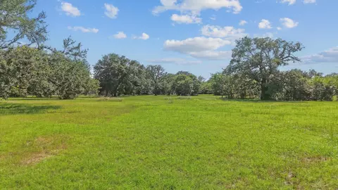 118 W Shady Shores Rd, Shady Shores, TX 76210