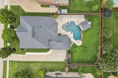 2406 Lilyfield Dr, Trophy Club, TX 76262