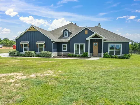 492 Clark Lake Rd, Weatherford, TX 76088