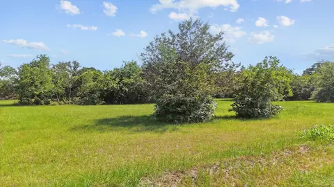 122 W Shady Shores Rd, Shady Shores, TX 76210
