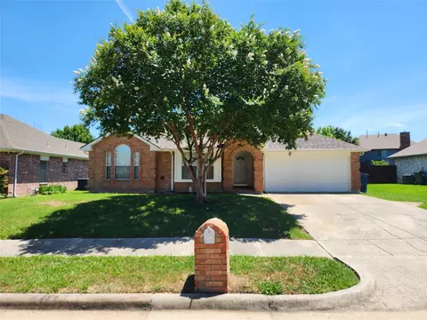 805 Paisley Dr, Flower Mound, TX 75028