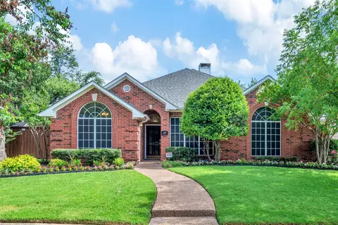 2203 Glascow Ct, Carrollton, TX 75007