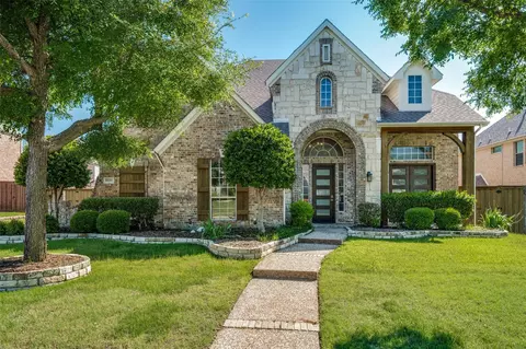 2620 Creekway Dr, Carrollton, TX 75010