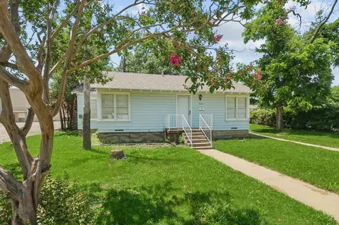3010 Halbert St, Fort Worth, TX 76112