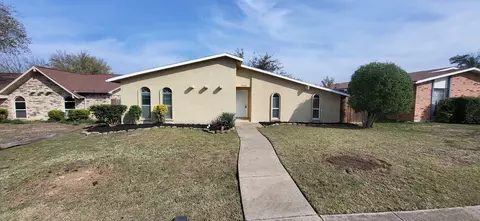 3042 Ravine Trl, Carrollton, TX 75007