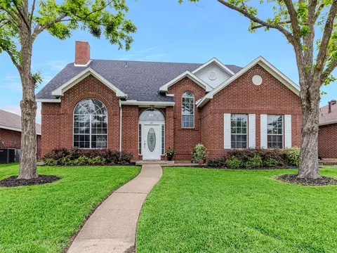 612 Yosemite Trl, Mesquite, TX 75149