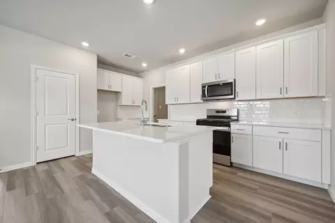 121 Greenbriar Dr, Mckinney, TX 75071