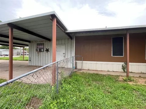 6624 Dayla Ct, Granbury, TX 76049