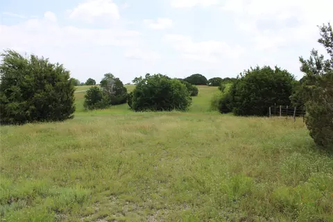 7452 Saint Augustine Dr, Cleburne, TX 76033 photo 14