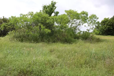 7452 Saint Augustine Dr, Cleburne, TX 76033 photo 9