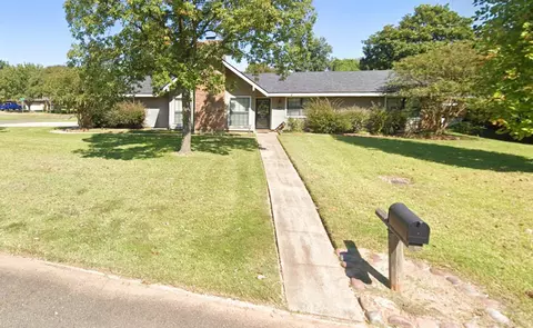 201 Kensington Ave, Bossier City, LA 71111
