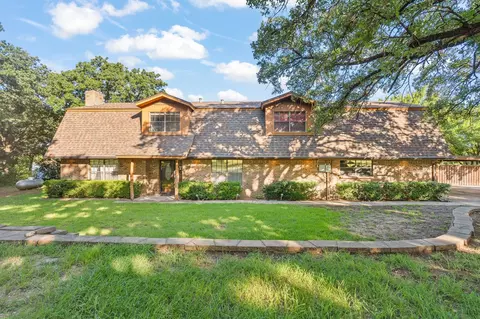 7 Fox Hollow Rd, Joshua, TX 76058