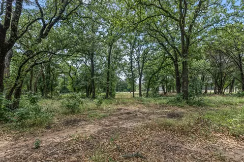 9012 Emma Ct, Granbury, TX 76049
