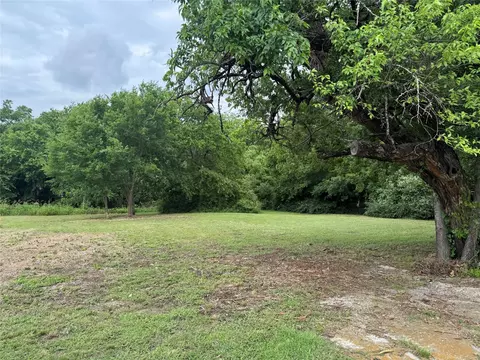 212 N Harrison Ave, Sherman, TX 75090