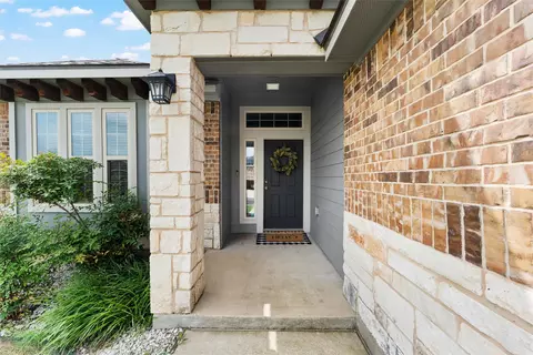 10205 Omni Dr, Waco, TX 76708 photo 2