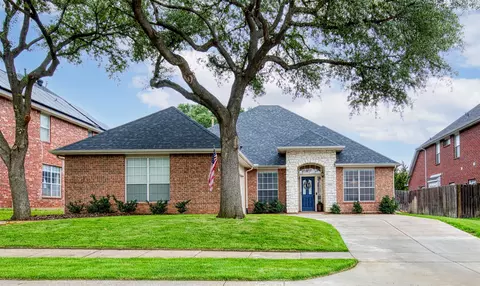 400 Patricia Ln, Highland Village, TX 75077