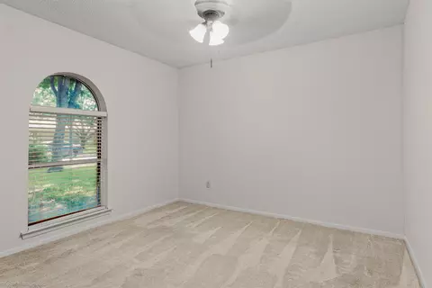 Bedroom - 809 Monique, Cedar Hill, TX 75104 photo 6 of 7